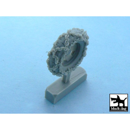 Black Dog T48057 1/48 Steyr Type 1500A/01 snowchained wheels set for Tamiya kits, 4 resin parts