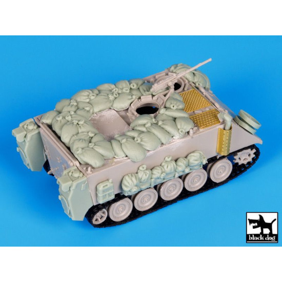 Black Dog T72072 1/72 IDF M113 with sandbags conversion set for Trumpeter Black Dog T72072 1/72 IDF M113 with sandbags conversion set for Trumpeter