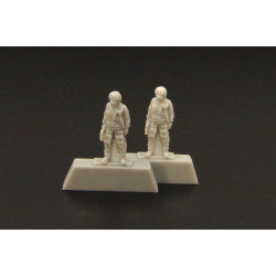 Brengun BRL144073 1/144 Mig-21 pilot resin figurine 2pcs.