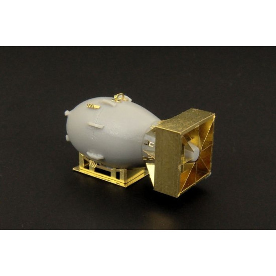 Brengun BRL144079 1/144 Fat Man - A bomb Resin-PE kit of U.S. atomic bomb Brengun BRL144079 1/144 Fat Man - A bomb Resin-PE kit of U.S. atomic bomb