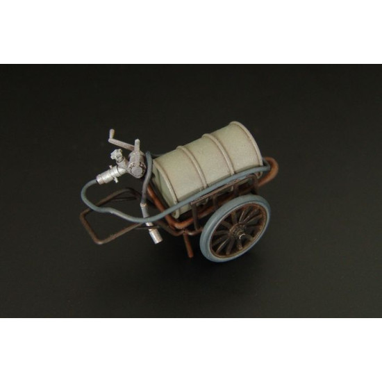 Brengun BRL32029 1/32 Japanese refueling cart construction kit resin