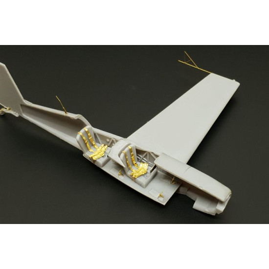 Brengun BRL72200 1/72 Extra EA-300L-330LC PE set for Brengun kit