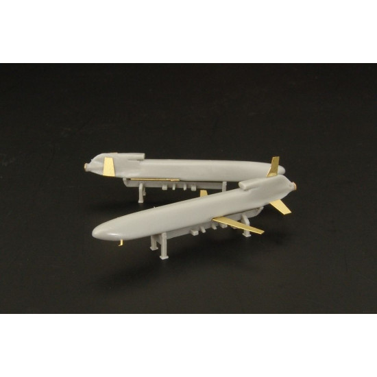 Brengun BRS144013 1/144 AGM-86 ALCM model kit of cruise missile 2pcs
