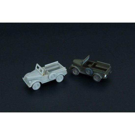 Brengun BRS144036 1/144 GaZ-69 resin kit of soviet light truck