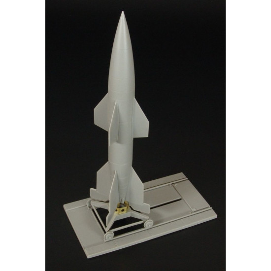 Brengun BRS48001 1/48 EMW C-2 Wasserfall resin kit of german AA rocket