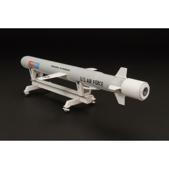 Brengun BRS48003 1/48 AGM-109 Tomahawk US rocket resin with decals and PE parts