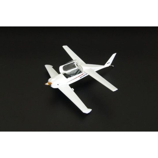 Brengun BRS72008 1/72 Rutan Quickie resin kit of ultralight plane