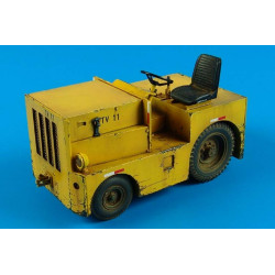 Aerobonus 320020 1/32 Dmc Logan T-40 Usaf Tow Tractor Resin Kit