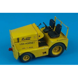 Aerobonus 320035 1/32 United Tractor Gc-340/Sm340 Tow Tractor Us Navy/Army