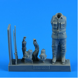 Aerobonus 350022 1/35 Japanese Wwii Suicide Officer For The Japanese Suicide Craft Kaiten Ii