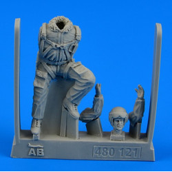 Aerobonus 480121 1/48 Soviet Pilot The Cold War Period Resin Kit