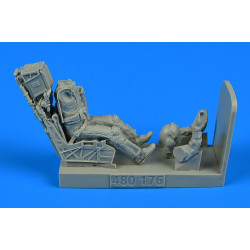 Aerobonus 480176 1/48 Us Navy Fighter/Attack Pilot With Ejection Seat For F/A-18e/F Hasegawa/Revell