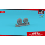 Armory Ar-aw72065 1/72 Mig 3 Main Wheels W/ Weighted Tyres Dirt Surface Road Type Tyre Tread