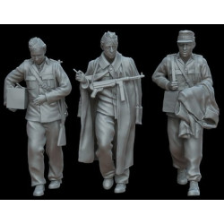 White Stork Miniatures F72137 1/72 East Prussia 1945 German Soldiers Resin Unassembled Unpainted Kit