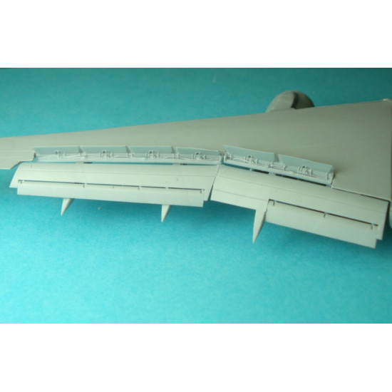 Laci 144114 1/144 Rb211-535e4 Spoiler Flaps Boeing 757-200 Landing Configuration