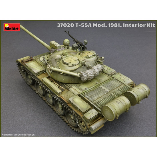 COMBINED MODEL 1:35 SOVIET MEDIUM TANK T-55A 1981 MINIART 37020 MILITARY ARMOR