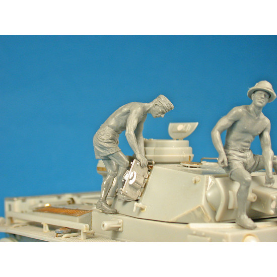 WW II Military Miniatures GERMAN TANK CREW Afrika Korps SPECIAL EDITION 1/35 MINIART 35278