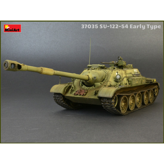 Military Miniatures SU-122-54 EARLY TYPE 1/35 scale MINIART 37035 MILITARY ARMOR