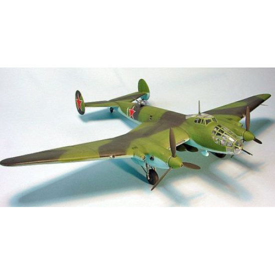 Amodel 72109 - 1/72 Soviet long-range bomber Er-2, scale plastic model kit