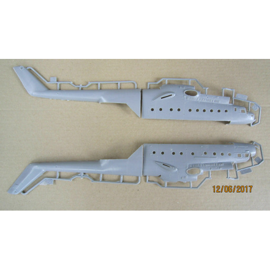 Amodel 72338 - 1/72 Building Kit Mi-6VPK Soviet Helicopter, plastic model kit