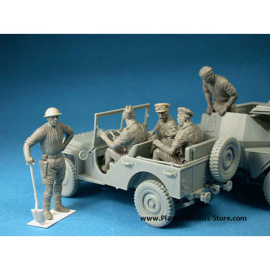 BRITISH JEEP CREW 5 FIGURES WWII - PLASTIC MODEL KIT SCALE 1/35 MINIART 35051
