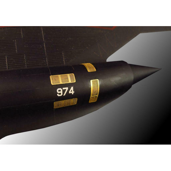 Detailing set for SR-71 Blackbird. Grides 1/72 Metallic Details MD7207