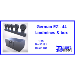Dnepro Model DM35121 - 1/35 German EZ-44 landmines and box, WWII scale model kit