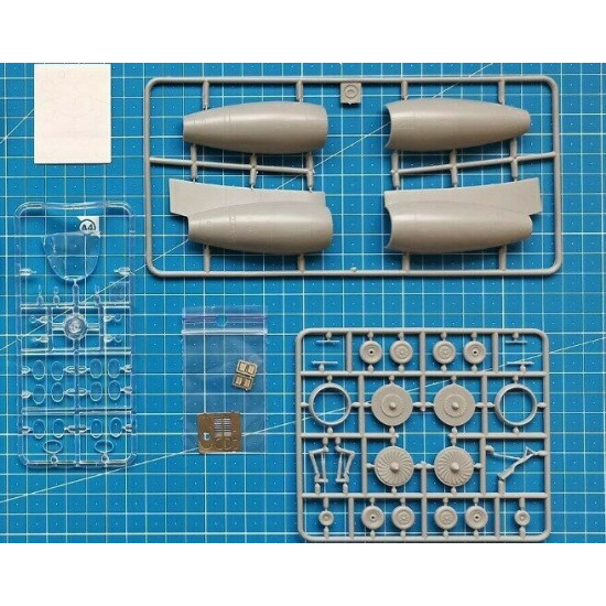 Sova Model SM72017 1/72 Gulfstream G-550 J-STARS scale model kit, Length 408 mm