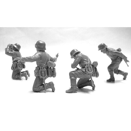 ICM DS3505 - 1/35- Battle of Kursk July 1943 T-34-76, Pak 36(r ) with crew 4 fig