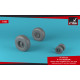 Armory AW48320 - 1/48 - F-111 Aardvark late type wheels w/ weighted tires