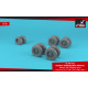 Armory AW72418 - 1/72 - BAe Nimrod wheels w/ weighted tires