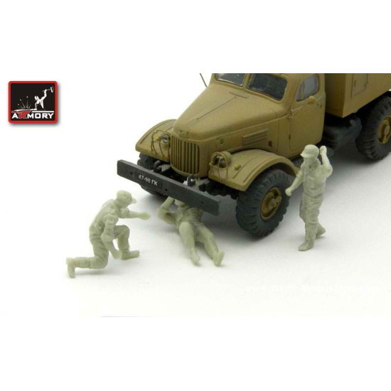 RESIN Soviet-Russian Army truck drivers (modern) - What If