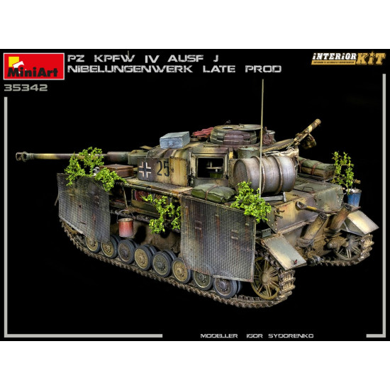 Miniart 35342 - 1/35 Pz.Kpfw.IV Ausf. J Nibelungenwerk Late Prod. (1945) scale