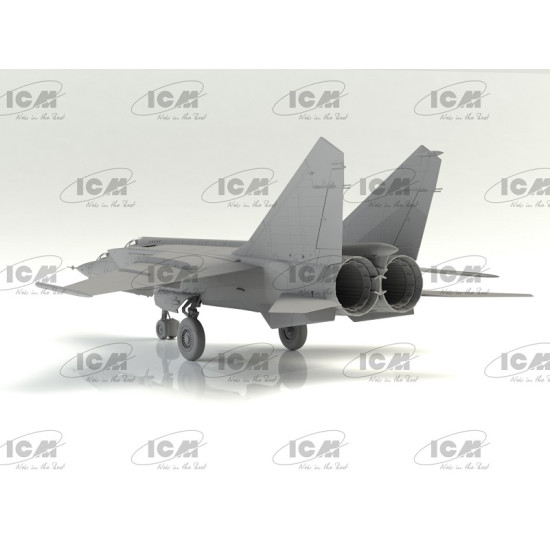 ICM 72178 - 1/72 - MiG-25PU Soviet Training Aircraft scale model kit