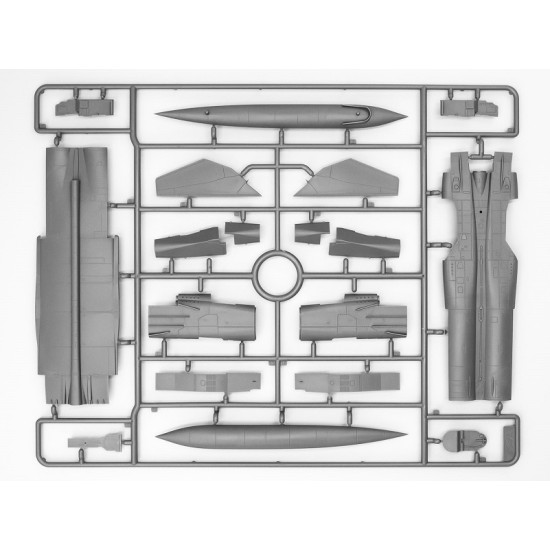 ICM 72178 - 1/72 - MiG-25PU Soviet Training Aircraft scale model kit