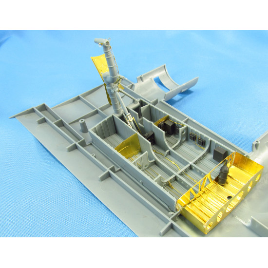 Metallic Details MDR3202 - 1/32 B-24. Wheel bays (HobbyBoss) scale model kit