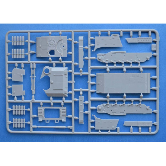 ACE 72453 - 1/72 - AMX MK 61 105mm Self Propelled Howitzer scale model kit