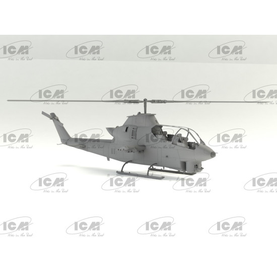 ICM 32061 - 1/32 AH-1G Cobra (late production) US Attack Helicopter scale model