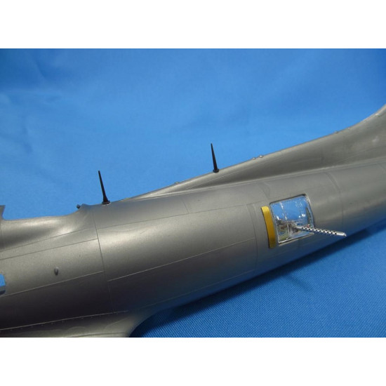 Metallic Details MDR4893 - 1/48 B-17. Exterior (HK Models, Monogram) scale kit