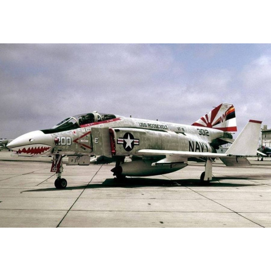CAT4 R48061 - 1/48 F-4N Phantom II ECM  fairings (for Academy, Tamiya model kit)