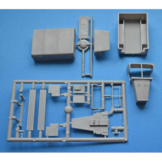 ACE 72578 - 1/72 - Einheits-Diesel 2,5t 6x6 Lastkraftwagen (LKW) scale model