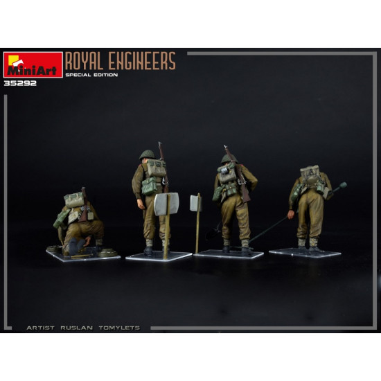 Miniart 35292 - 1/35 Royal Engineers. Special issue scale plastic model kit