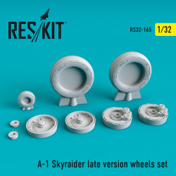 Reskit RS32-0165 - 1/32 T-2C Buckeye wheels set for aircraft scale model