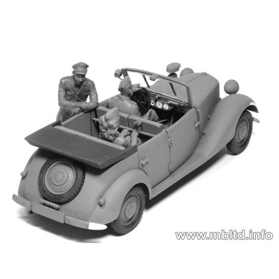 Fraulein, what are you doing today? German military men 5 fig 1/35 Master Box 3570