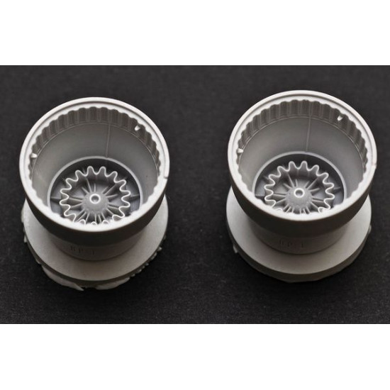 Katran 4817 - 1/48 MIG-31M Foxhound Exhaust Nozzles D-30F6 for HobbyBoss