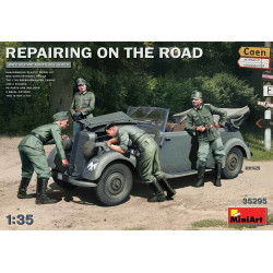 Miniart 35295 - 1/35 Repair on the road, World War II scale model kit