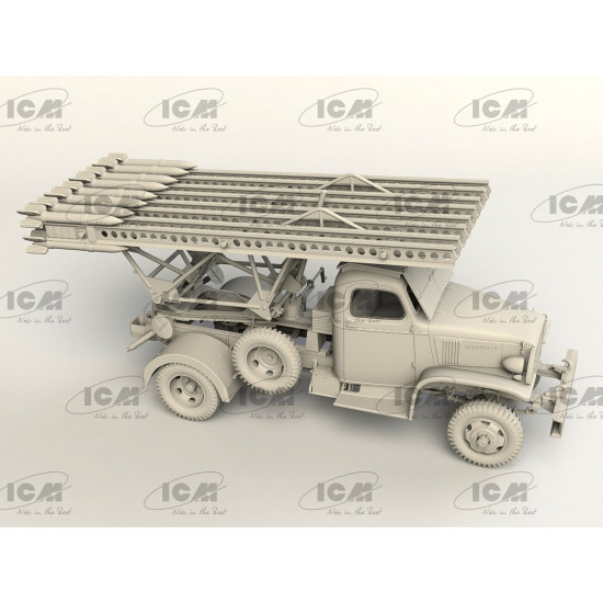 ICM 35596 - 1/35 BM-13-16 on G7107 chassis with Soviet crew scale model kit