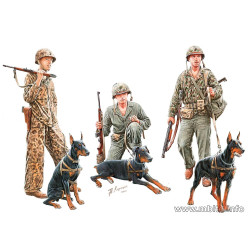 Dogs in service in the US Marine Corps, WW II era 3 figures   3 dogs 1/35 Master Box 35155