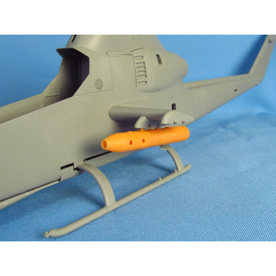 Metallic Details MDR3212 - 1/32 M18 gun pod with M134 Minigun scale model kit