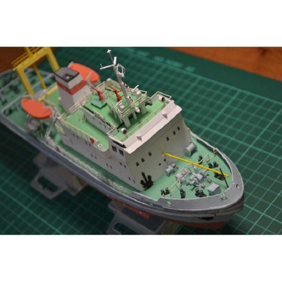 Orel 333 - 1/200 Paper Model Kit Sea tug, project 714 MB-15, USSR, 1977